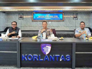 Lanjutkan TFG Polda Lampung-Polda Bali, Korlantas Gelar Tactical Floor Game Pastikan Kesiapan Operasi Lilin 2024, Kakorlantas Imbau Masyarakat Waspadai Titik Rawan