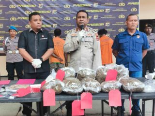 Tiga Tersangka yang Diamankan Karena Bawa Ganja 7,5 Kg, Seorang Diantaranya Adalah WNA Asal PN