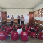 Program Si-IPAR Operasi Rasaka Cartenz 2025 Polres Pegunungan Bintang Hadir Memberikan Ilmu Pengetahuan Dasar Kepada Anak-anak Penerus Bangsa di Kota Oksibil Kab. Pegunungan Bintang