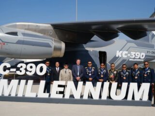 "Kasau Tinjau Perkembangan Industri Pertahanan Global di Dubai Airshow 2025"