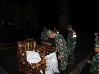 Koramil 0821-14/Pronojiwo Intensifkan Patroli Malam di Zona Merah Gunung Semeru untuk Lindungi Warga