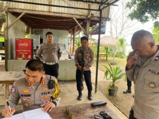 Wakasatgasopsda Operasi Lilin Cartenz 2025 Tinjau Pos Pam Asei Faa, Tekankan Kedisiplinan dan Ketertiban Inventaris Senjata