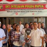 Perhatian Polda Papua, Atlet Sasana Ambroben Boxing Terima Bantuan Perlengkapan Latihan