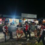 Satuan Samapta Polres Waropen Intensifkan Patroli Dialogis Malam Hari, Jaga Kamtibmas Tetap Kondusif