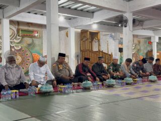 Pererat Silaturahmi Ramadhan, Kapolres Asmat Dampingi Wagub Papua Selatan di Masjid Agung An-Nur Agats