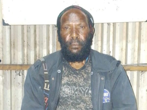 Kepala Suku Besar Puncak Peringatkan Kelompok Bersenjata Jangan Rusak Fasilitas Umum