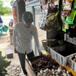 Satreskrim Polres Nduga Cek Harga Bahan Pokok di Kenyam