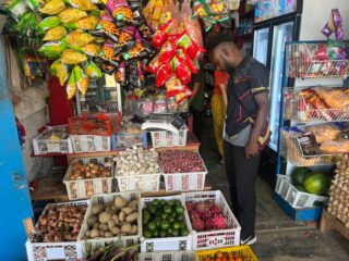 Satgas Saber Lakukan Pengecekan Harga Bahan Pokok di Pasar Sentral Kobakma