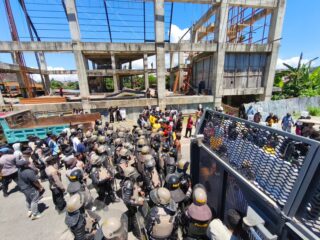 Polda Papua Barat Layani Aksi Unjuk Rasa Mahasiswa secara Humanis dan Kondusif