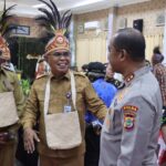Kapolda Papua Barat Hadiri Pembukaan Pleno XIX Dewan Adat Papua Se-Tanah Papua di Kabupaten Teluk Wondama