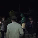 Kapolsek Kelila Pimpin Patroli Jalan Kaki Antisipasi Gangguan Kamtibmas Malam Hari