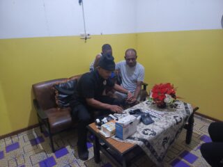 Sidokkes Polres Mamberamo Tengah Berikan Pelayanan Kesehatan kepada Personel dan Keluarga