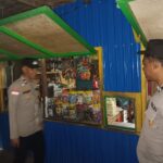 Patroli Malam Humanis, Polsek Kelila Dekatkan Diri dengan Pedagang