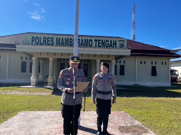 Kapolres Mamberamo Tengah AKBP Muh. Mukabsi, S.Sos., M.M. Pimpin Apel Pagi, Tekankan Disiplin dan Profesionalisme Personel