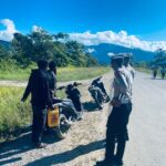 Hadir di Tengah Masyarakat, Satlantas Polres Mamberamo Tengah Laksanakan Strong Point Pagi