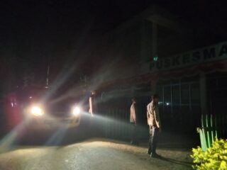 Regu III Piket Polsek Kelila Gelar Patroli Malam di Puskesmas dan Sekitar Mapolsek