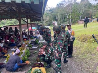 Kapolsek Kelila Pimpin Patroli Pagi, Perkuat Harkamtibmas di Wilayah Distrik Kelila