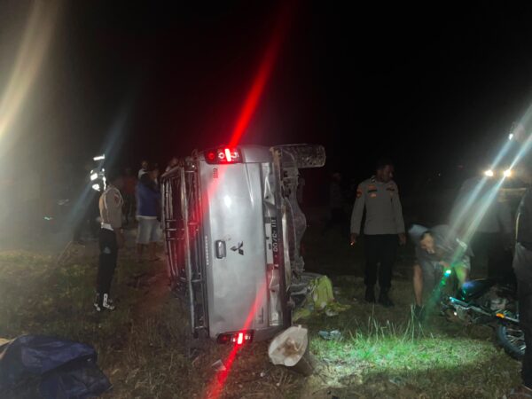 Mobil Strada Triton Alami Kecelakaan Tunggal di Kobakma, Empat Orang Mengalami Luka Ringan