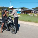 Satlantas Polres Mamberamo Tengah Gelar Strong Point Pagi untuk Wujudkan Kamseltibcarlantas