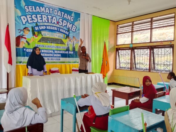 Kapolsek Kokas Bekali Siswa Baru SMP Negeri 1 Kokas, Polri Tanamkan Disiplin dan Kesadaran Hukum Sejak Dini