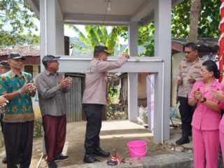 Peringati Hari Bhayangkara ke-80, Polresta Manokwari Salurkan Bantuan Sumur Bor di Fanindi Pantai Manokwari