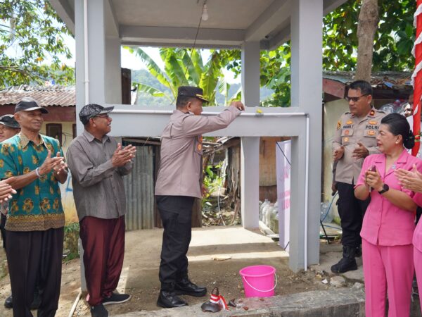 Peringati Hari Bhayangkara ke-80, Polresta Manokwari Salurkan Bantuan Sumur Bor di Fanindi Pantai Manokwari