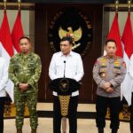 Panglima TNI Dampingi Menko Polkam Sampaikan Imbauan Jaga Kondusivitas Bangsa