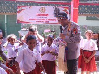 Sambut Hari Jadi ke-78 Polwan, Polwan Polda Papua Barat Gelar Syukuran dan Bakti Sosial di SD Negeri 15 Maripi
