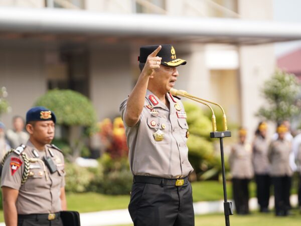 Apel Perdana Kapolda Jateng, Tegas: Tidak Ada Toleransi bagi Anggota yang Membekingi Judi dan Narkoba